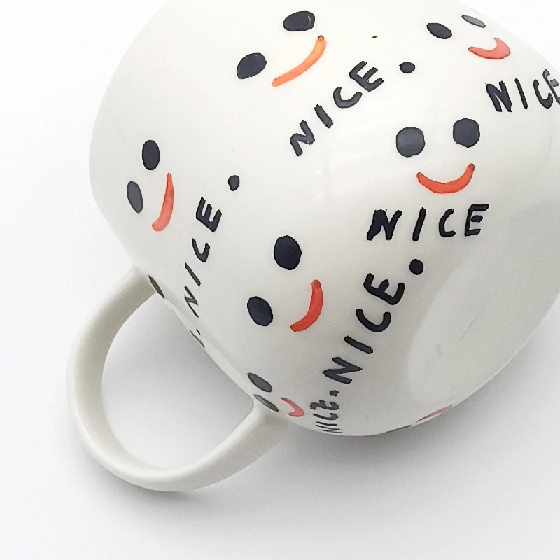 

Personalized smiley face ceramic cup handmade painting ceramic art cup cute chubby milk cup coffee mug