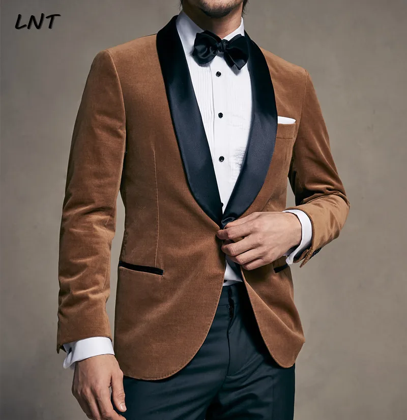 Men Tuxedo Jackets Brown Velvet One Button Peak Lapel Blazer Wedding Groom Party Wear Dinner Coat