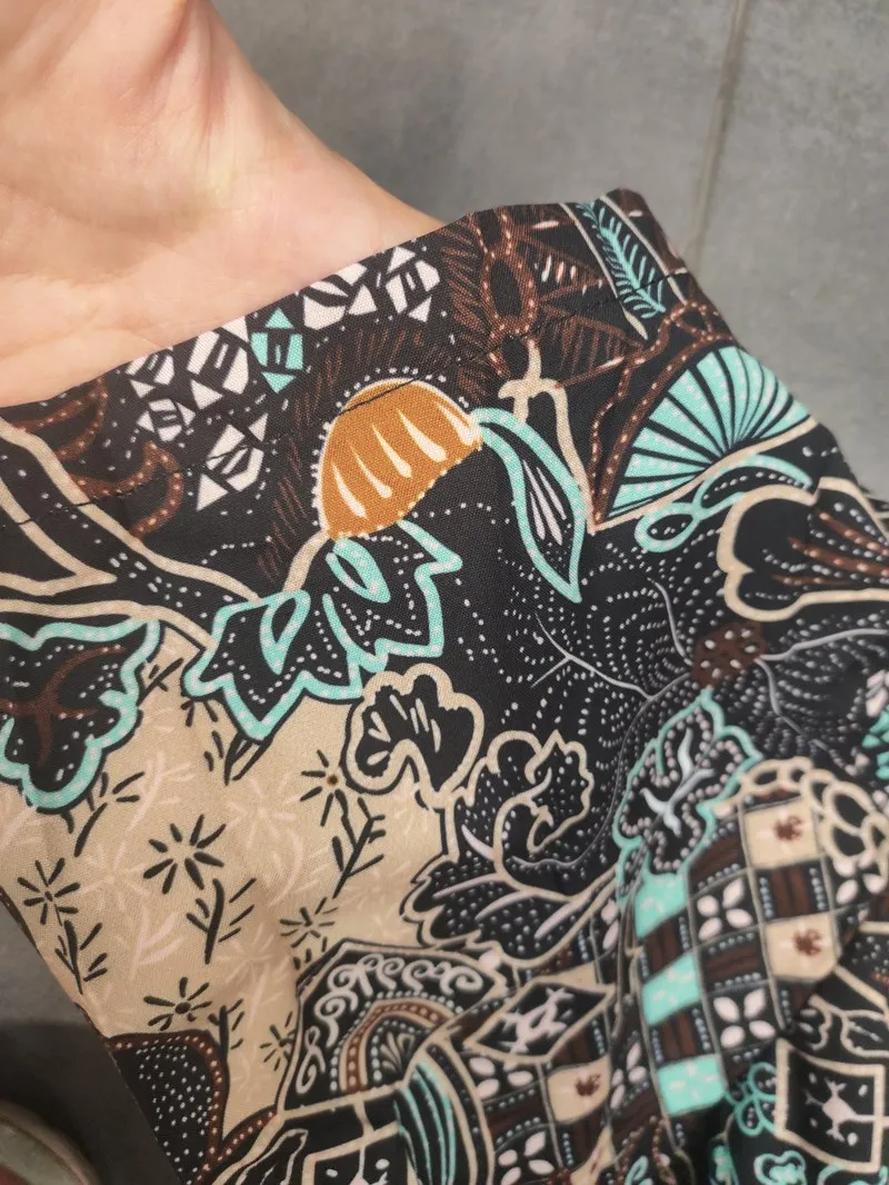 

European American Men's Shirts 2021 New Hawaiian Black Beach Print Short Sleeves Camisas Para Hombre