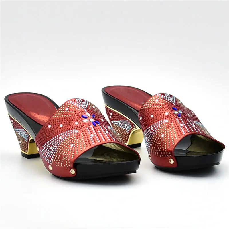 Новое поступление Итальянская обувь с подходящими сумками для женщин и