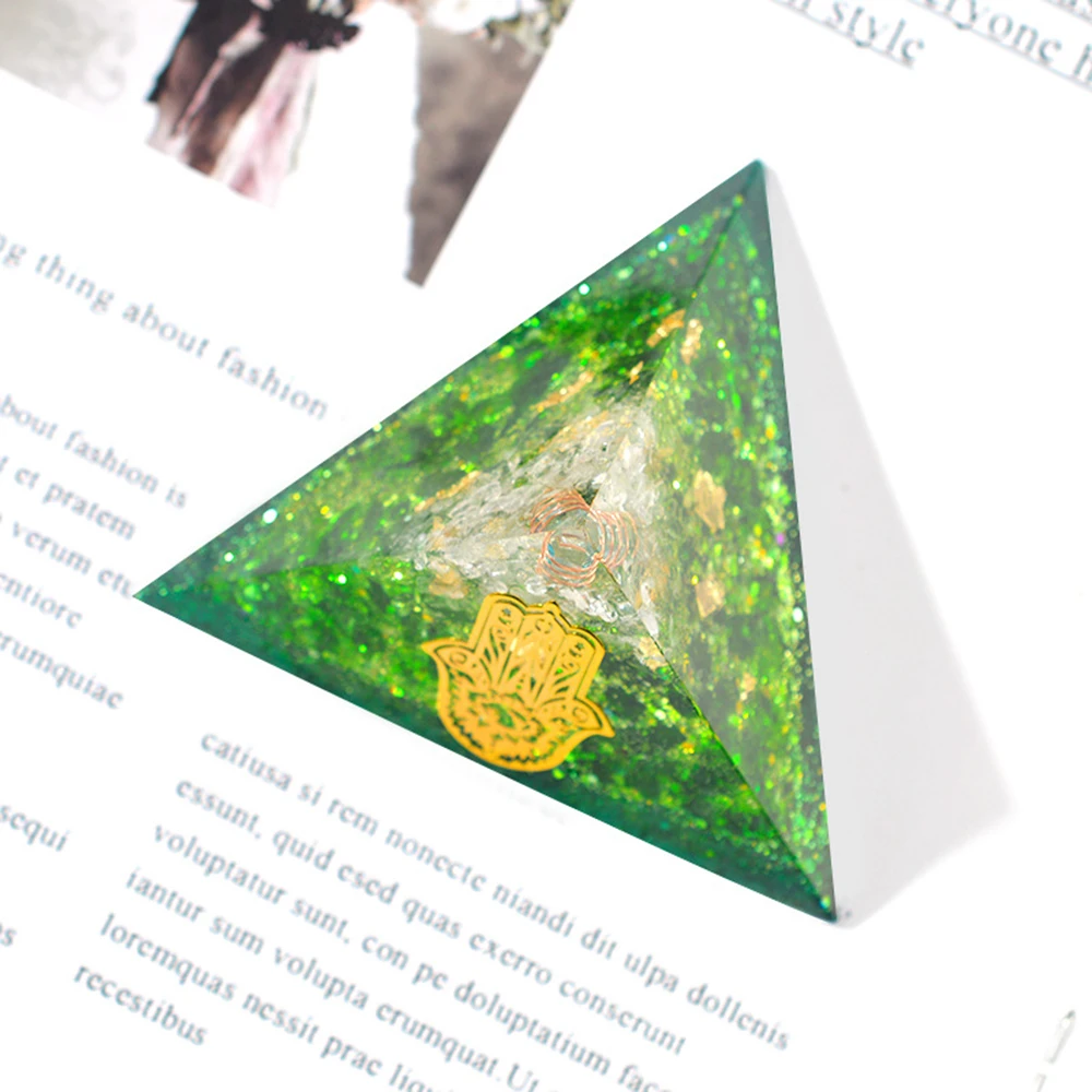 

1Pcs Transparent Pyramid Silicone Mold Triangle Pyramid Epoxy Resin Mold DIY Dried Flower Resin Decorative Jewelry Crafts Making