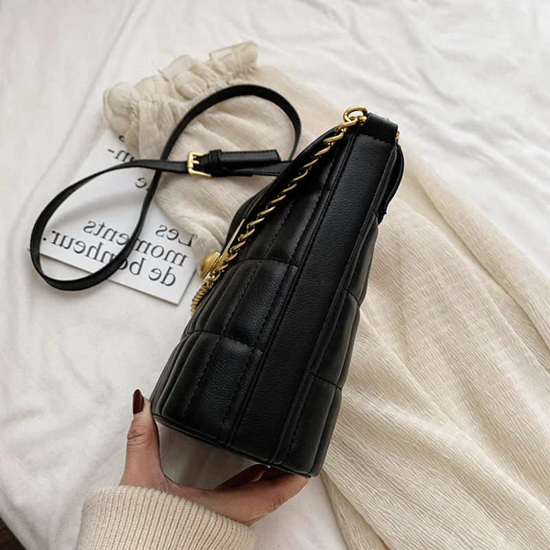 

2020 new fashion high sense chain bag bucket small bag women's bag texture messenger bag foreign style autumn and winter shoulde
