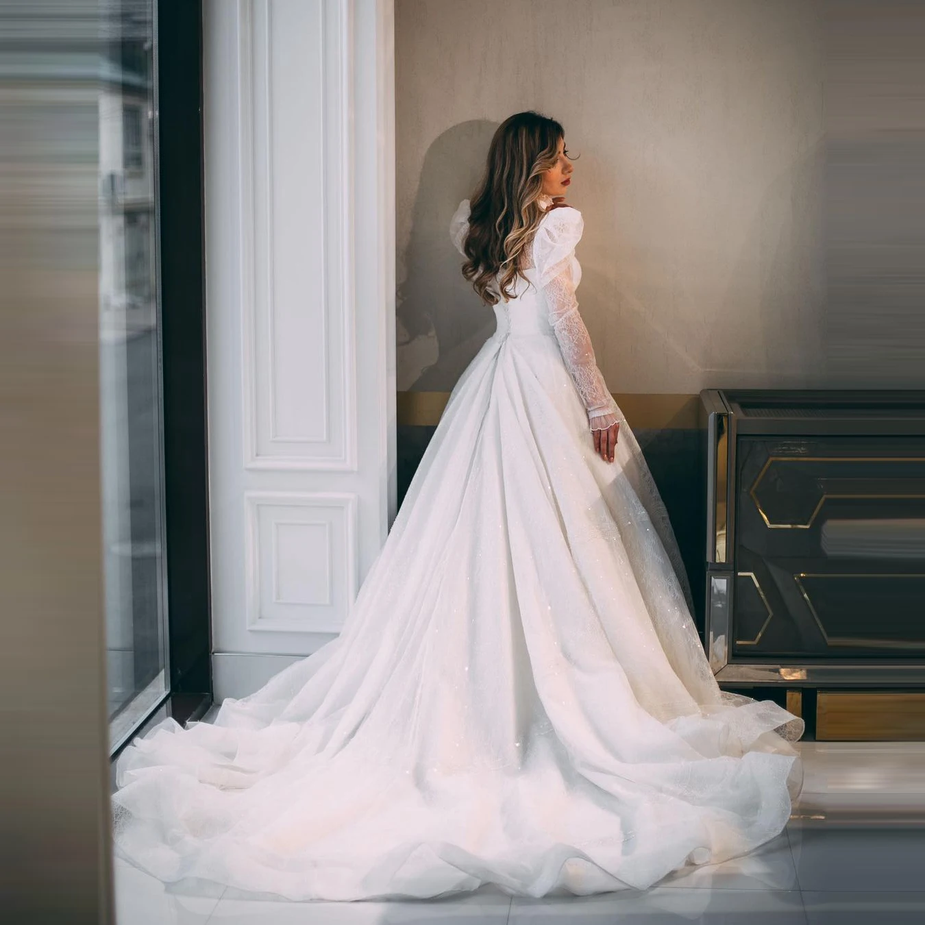 

Pretty Ruffles High Neck Wedding Dress See Thru Full Sleeves Soft Lace A-line Bridal Gowns With Long Train Pearls Back Zipper