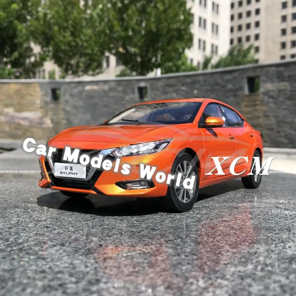 Модель литая автомобиля для Sylphy 2020 1:18 (оранжевый) + небольшой подарок! | Игрушки и