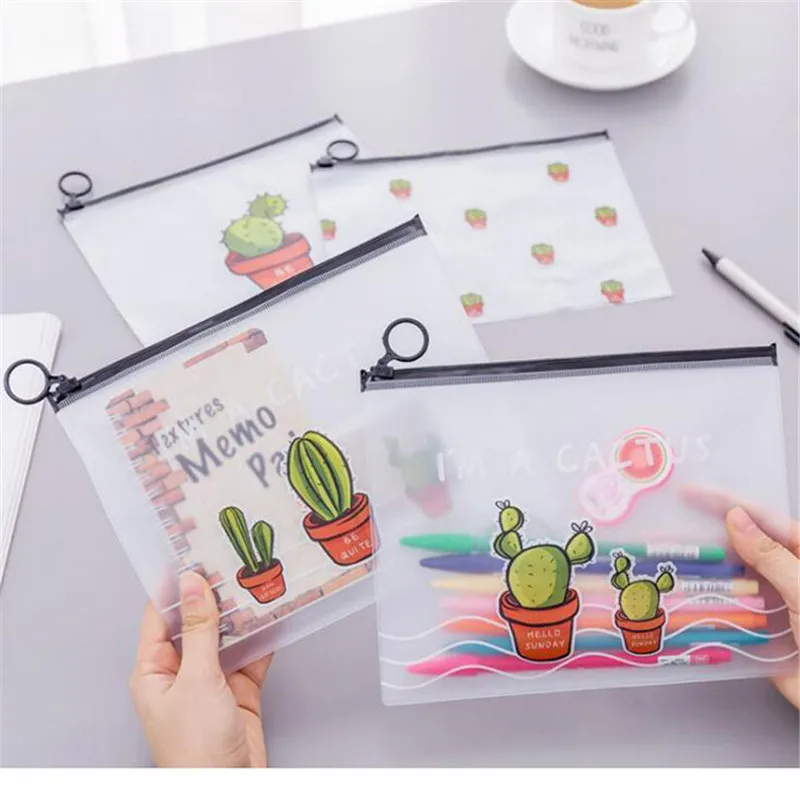 

Plastic PVC Waterproof Multifunction Mini Swimming Bag For Gadget Storage Bag Phone Care Phone Container Swimming Bag