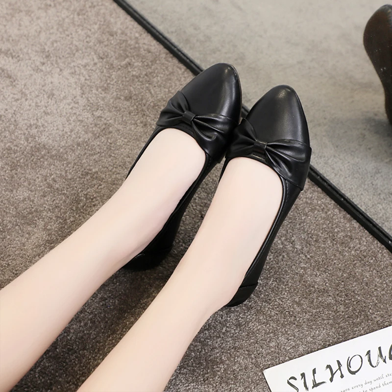 

Shoes Woman 2021 Shallow Mouth Pointed Toe Soft Female Footwear Casual Sneaker All-Match Modis New Summer Dress Moccasin Cute TP