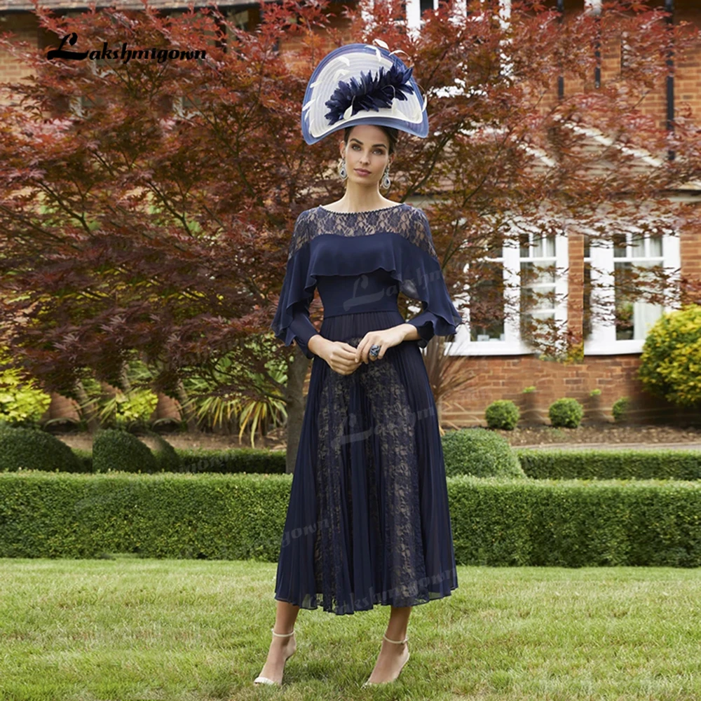 

Charming Navy Blue Lace Mother of the Bride Dresses 2021 Mid Calf Jewel Neckline Long Sleeve Wedding Party Dresses Pleating