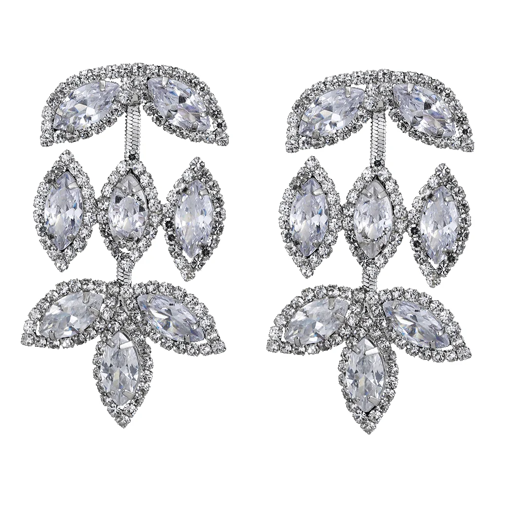 

Bettyue New Fashion Punk Style Geometry Shape Earring Muliticolors Choice For Female Fine Jewelry With Zirconia Decoration