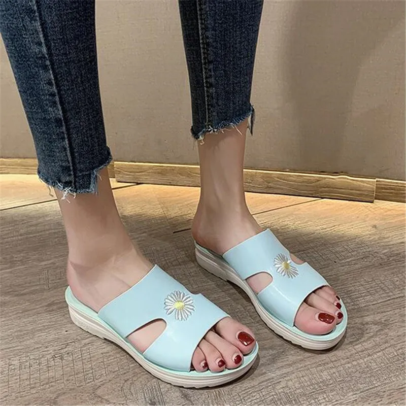 

Summer Women Casual Shoes Slippers Rome Retro Thick Bottom Open Toe Sandals Beach Slip On Slides Brand Design Fashion Sandals