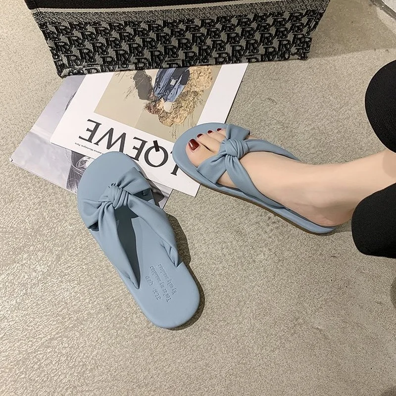 

Summer 2021 New Flip-flops Wear Versatile Flat Non-slip Small Fresh Cross Strap Beach Slippers Trend Slippers Women