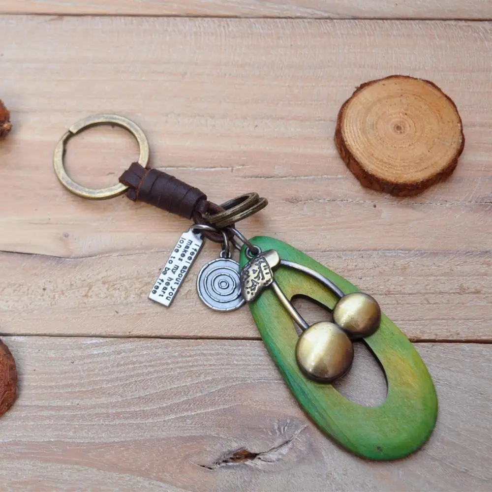 

New Fashion Hot Selling Key Chain Small GiftsMen And Women Multicolored Wood Cherry Woven Cowhide Keychain Exquisite Keyring