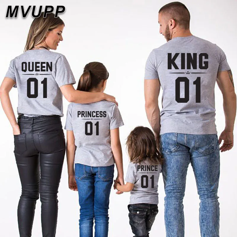 Семейный образ Папа мама ребенок одинаковые наряды одежда для мамы и дочки