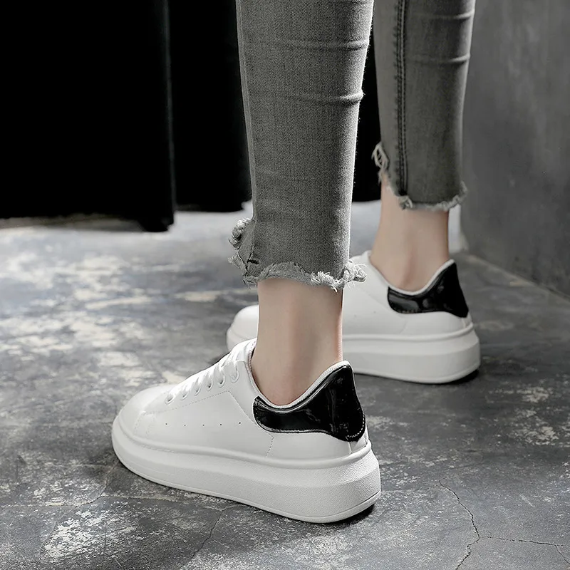 Новинка весны 2020 маленькие белые туфли женские кроссовки на платформе удобная