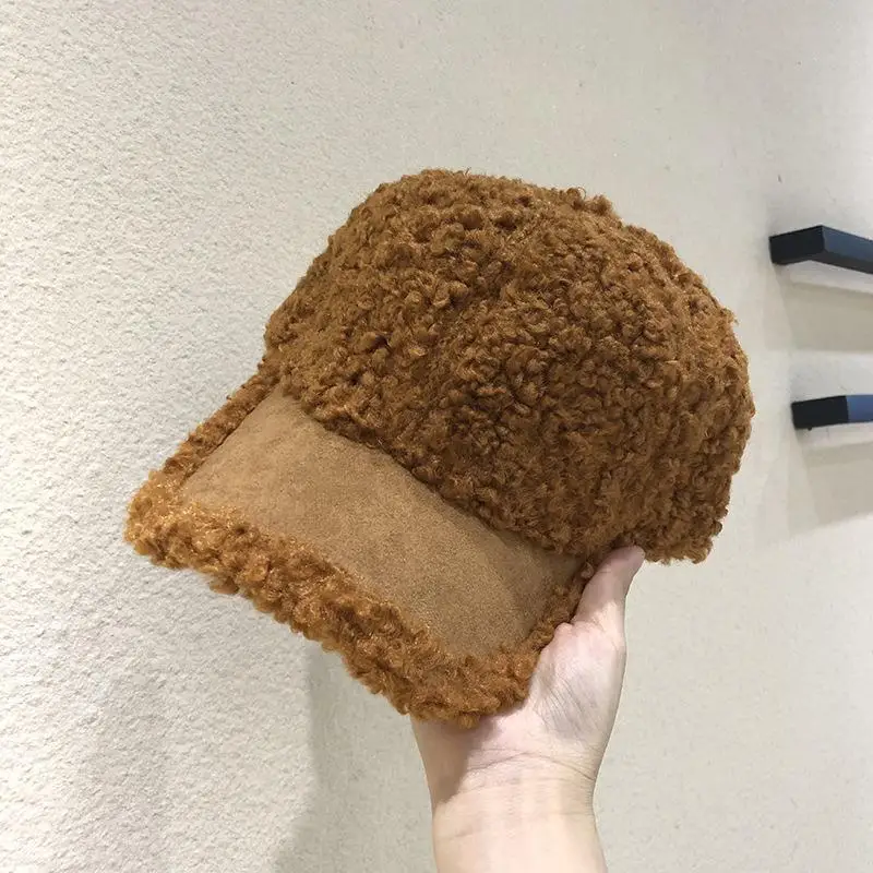 Бейсболка женская с овечьими шерстью модная кепка кудрявыми волосами черная