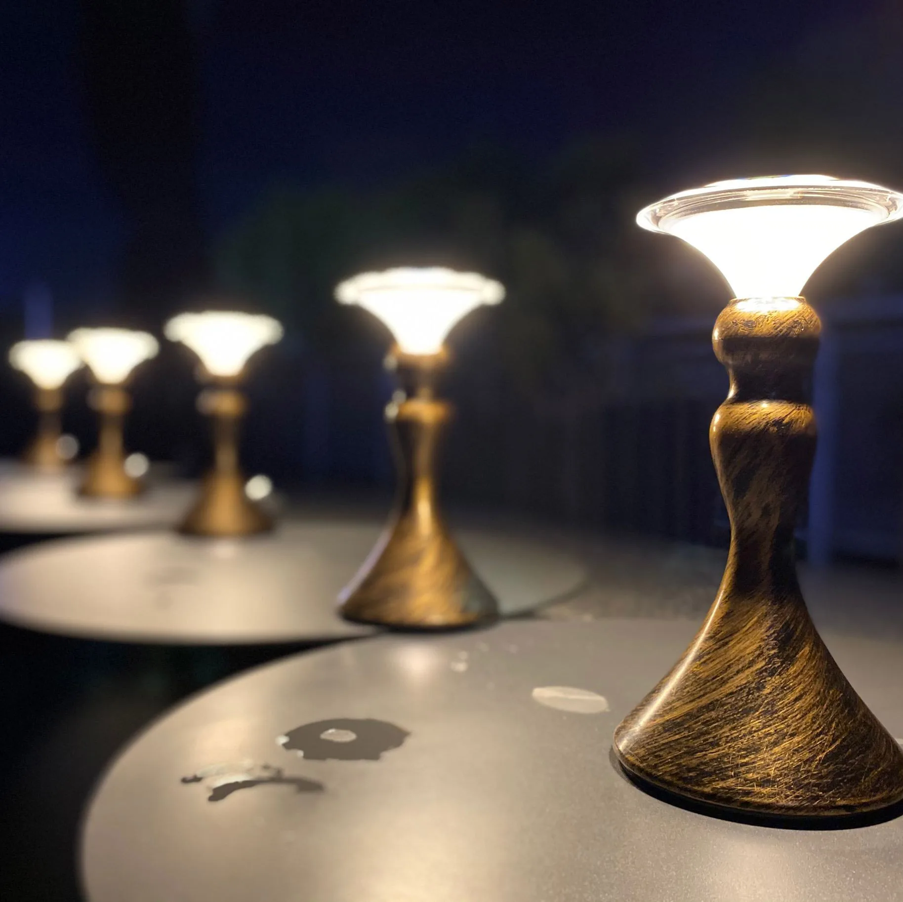 

Hot LED cordless table Lamp Touch Dimming Rotary dimming Metal Table Lamps For Bar Living Room Bedroom Camping Light
