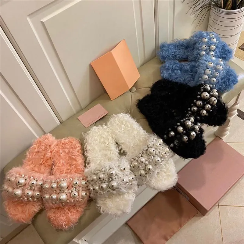 

Women Slipper Winter Fur Outdoor Slides Peep Toe Women Flats Metal Pearl Luxury Brand Animal Slippers Wool 2021 Fashion Designer