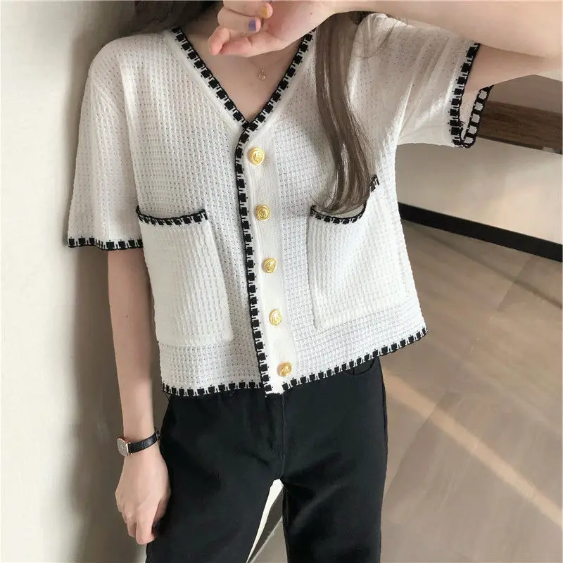 

Summer New Graceful Heavy Industry Woven V-neck Slimming Short-Sleeved Sweater
