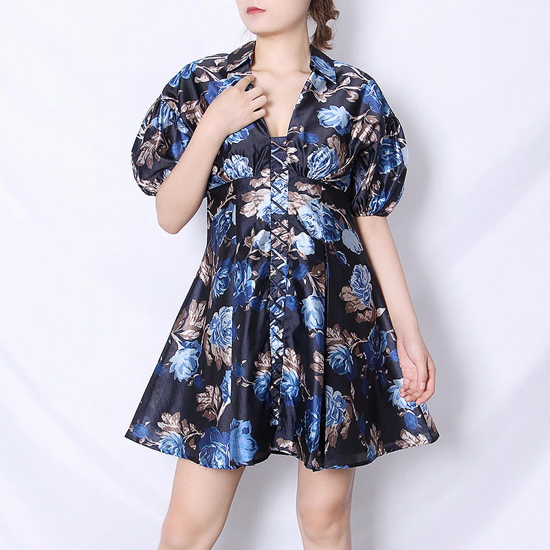 Женское платье с цветочным принтом TWOTWINSTYLE винтажное мини-платье v-образным