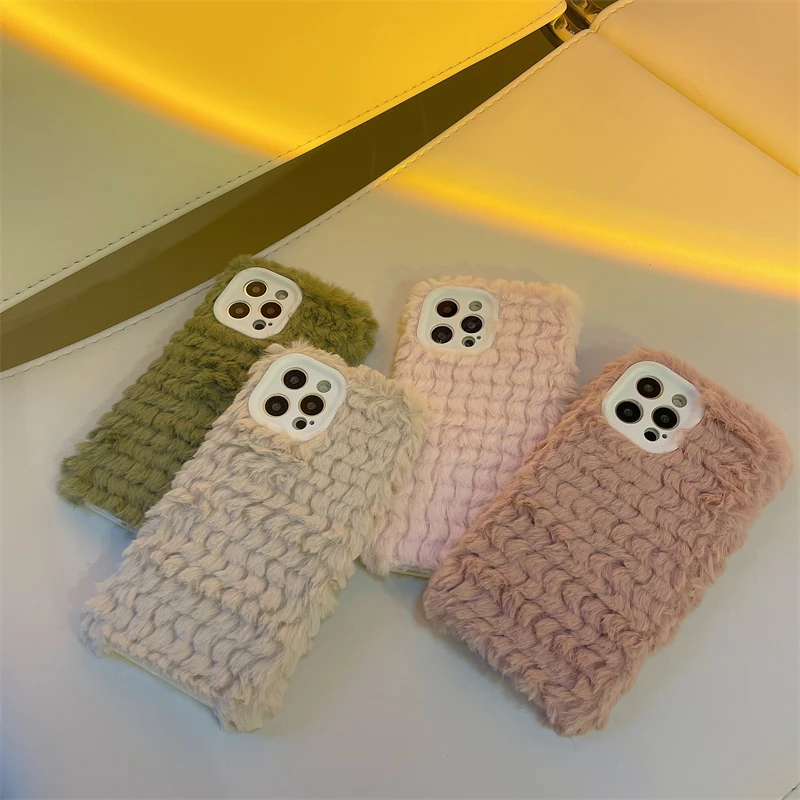 

for iPhone13 12 11 Pro Max X XR XS Max 7 8 Plus mobile phone shell pineapple grid pattern warm plush shockproof protective cover
