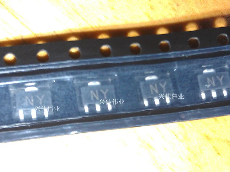 

Original 100pcs/ 2SA1213 NY SOT89