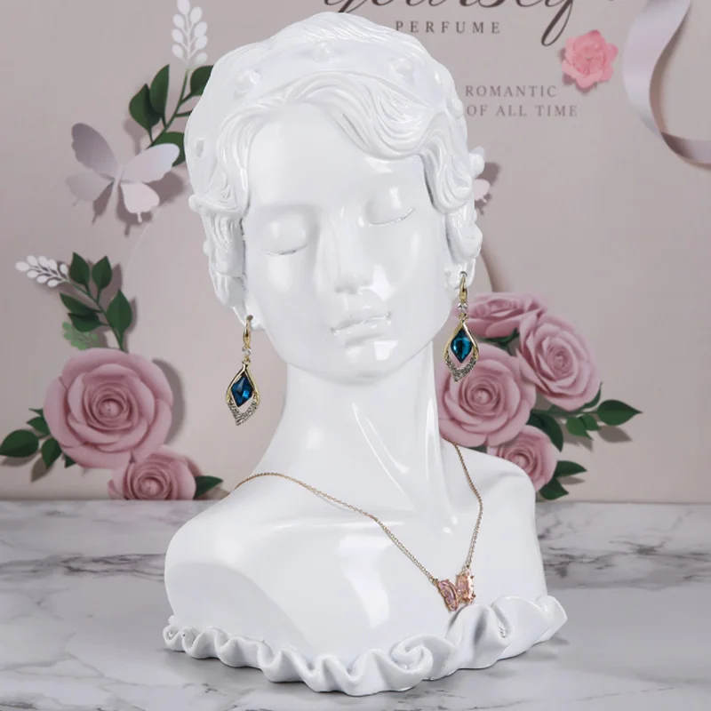 

Luxurious Beautiful Girl Resin Model Earrings Necklace Jewelry Display Stand Photograph Jewellery Gem Lightbox Necklace Display