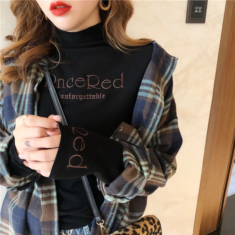 Половина с высоким плотно облегающим шею воротником приталенная рубашка Женский