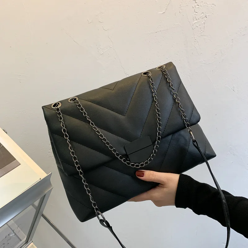 

Women's Large Capacity Bag 2020 New Trend Fashion Trend Chain Messenger Bag Shoulder Bag Luxury Bag Woman Cheap Shopper Black