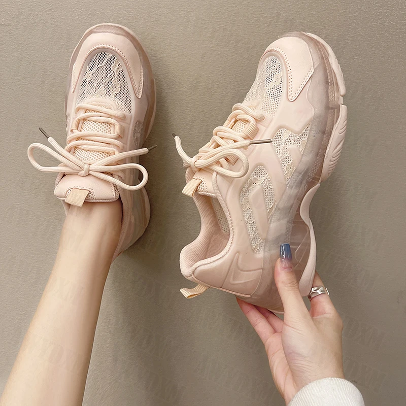 

Женские спортивные кроссовки на плоской подошве, сетчатые Дышащие Модные кроссовки на шнуровке, дизайнерская обувь для бега, прогулок и пох...