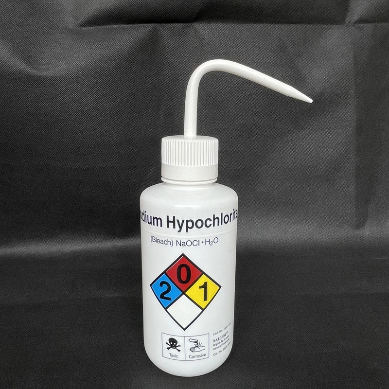 

2pcs/lot Sodium Hypochlorite NaclO Elbow Plastic Squeeze Wash Bottle Lab Rinse Bottles Clean Safely