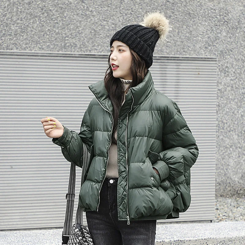 

Winter White Duck Feather Short Coat Women's Down Jacket 2020 New Stand Collar Zipper Loose Parkas Black Women Jackets