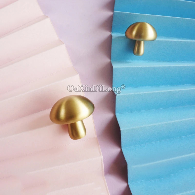 

Luxury 4PCS Pure Brass Mushroom Furniture Handles Drawer Pulls Cupboard Wardrobe Kitchen Shoe TV Wine Cabinet Pulls Knobs