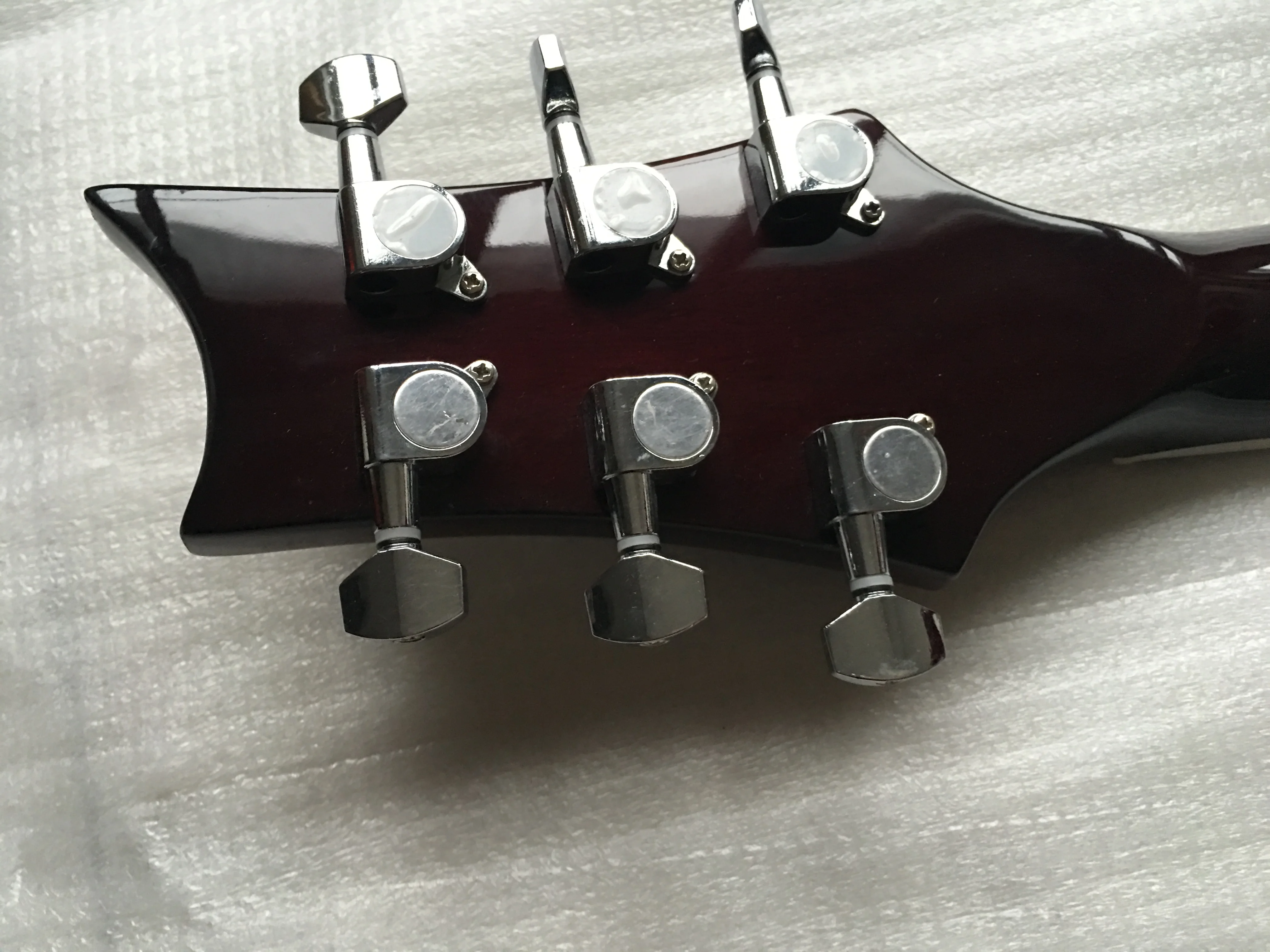 Китайская гитара Коричневая искусственная Бесплатная доставка | Спорт и