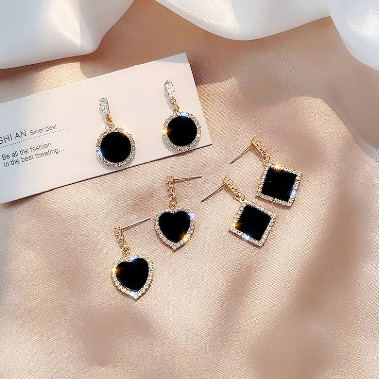 

Новые трендовые женские Серьги Love, корейский темперамент, модная сетчатая красная индивидуальная квадратная Геометрическая искусственная...