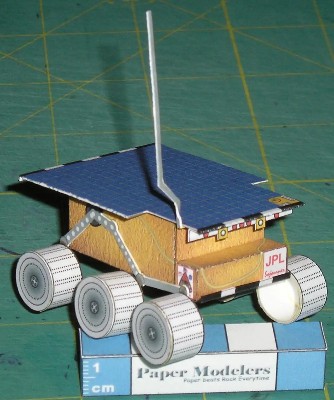 

1:128 1:8 Sojourner Mars Rover Space Aerospace Technology Handmade Paper Model DIY Handmade 3D Paper Model Toys for Children