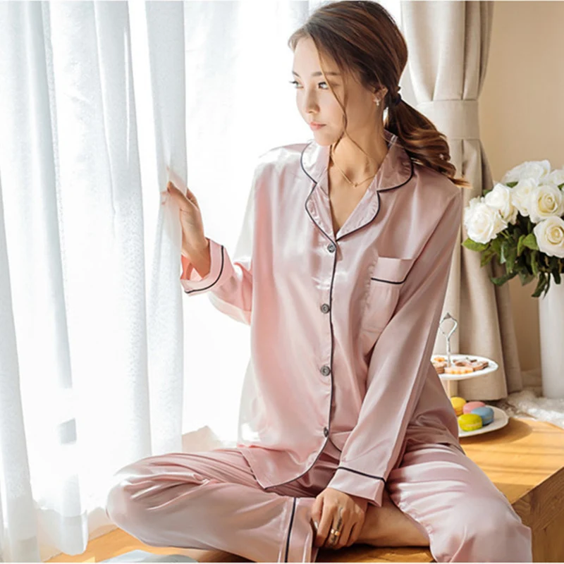Комплект шелковой одежды для сна с длинными рукавами Ультрамодный