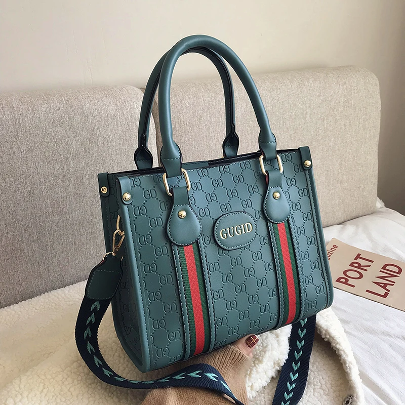 

2021 new luxury brand women's shoulder bag classic wild letter pure color handbag designer texture diagonal bag