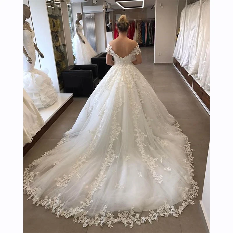 

Elegant Off The Shoulder Wedding Dress Appliques Tulle V Neck Lace Puffy Ball Gown Wedding Gown Backless Robe De Mariee