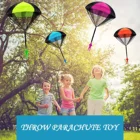 Детский парашют для игр на открытом воздухе, забавные игрушки для ручного запуска, развивающие игрушки для детей, спортивный мини-солдат с парашютом