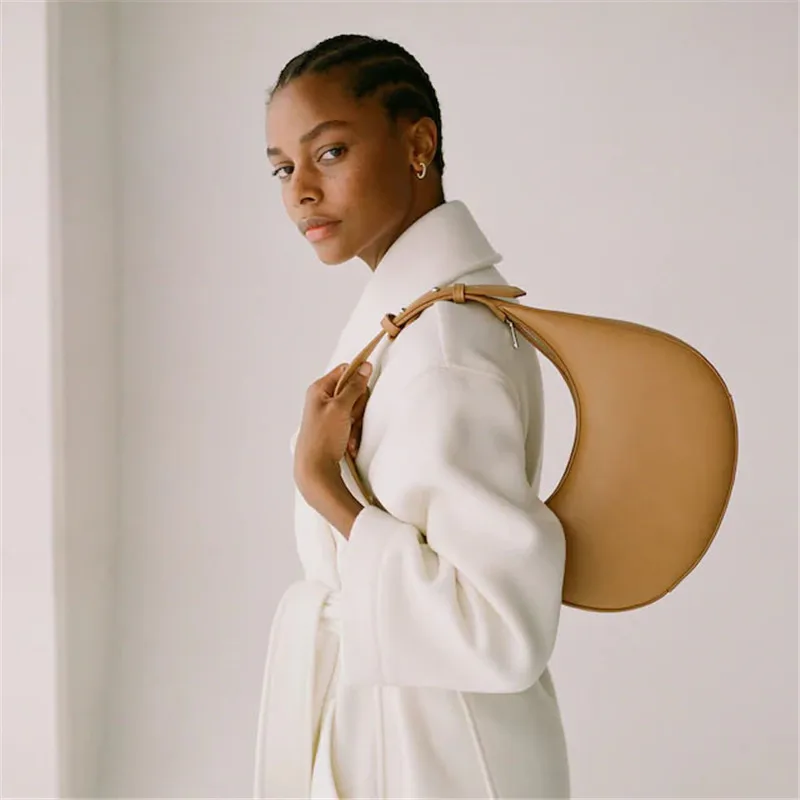 

Vintage Half Moon Women Shoulder Bags Designer Handbags Luxury Pu Leather Messenger Bag Retro Baguettes Shape Female Purses 2020