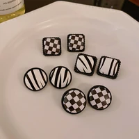 retro leather checkerboard heart earrings exaggerated leopard plaid stud earrings for girls fashion ear jewelry 2021