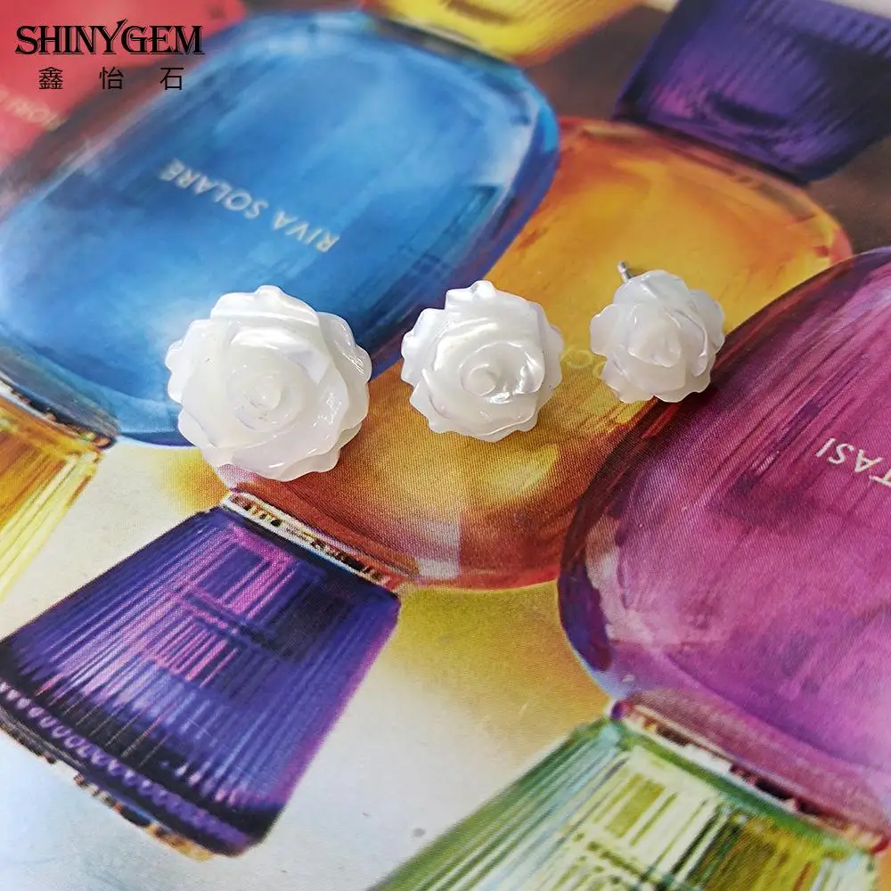 Женские серьги-гвоздики ShinyGem с натуральными бабочками и ручной резной подвеской