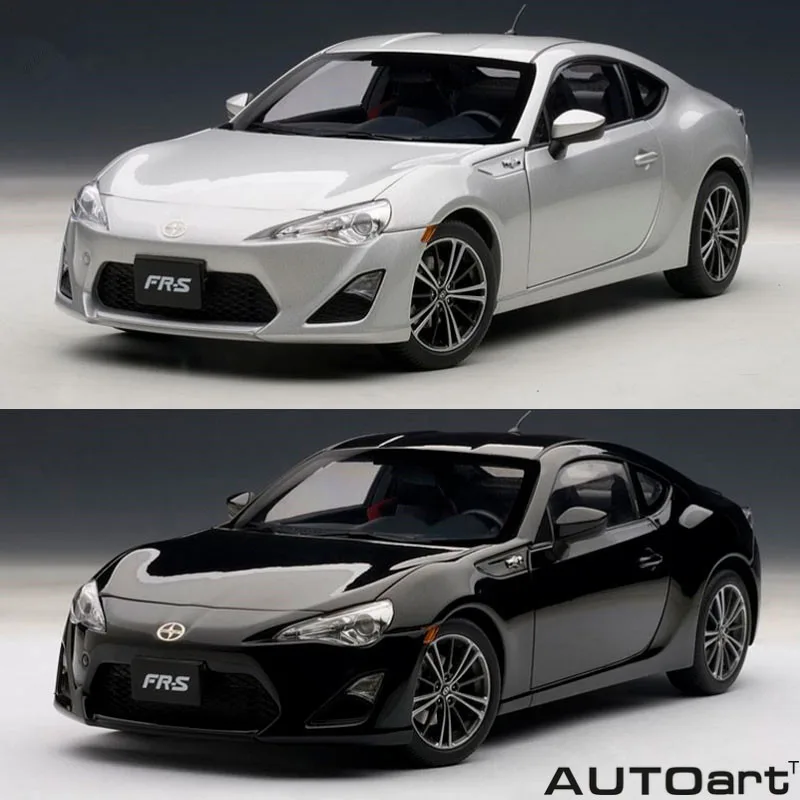 

Модель автомобиля TOYOTA 86 из металлического сплава в масштабе 1:36