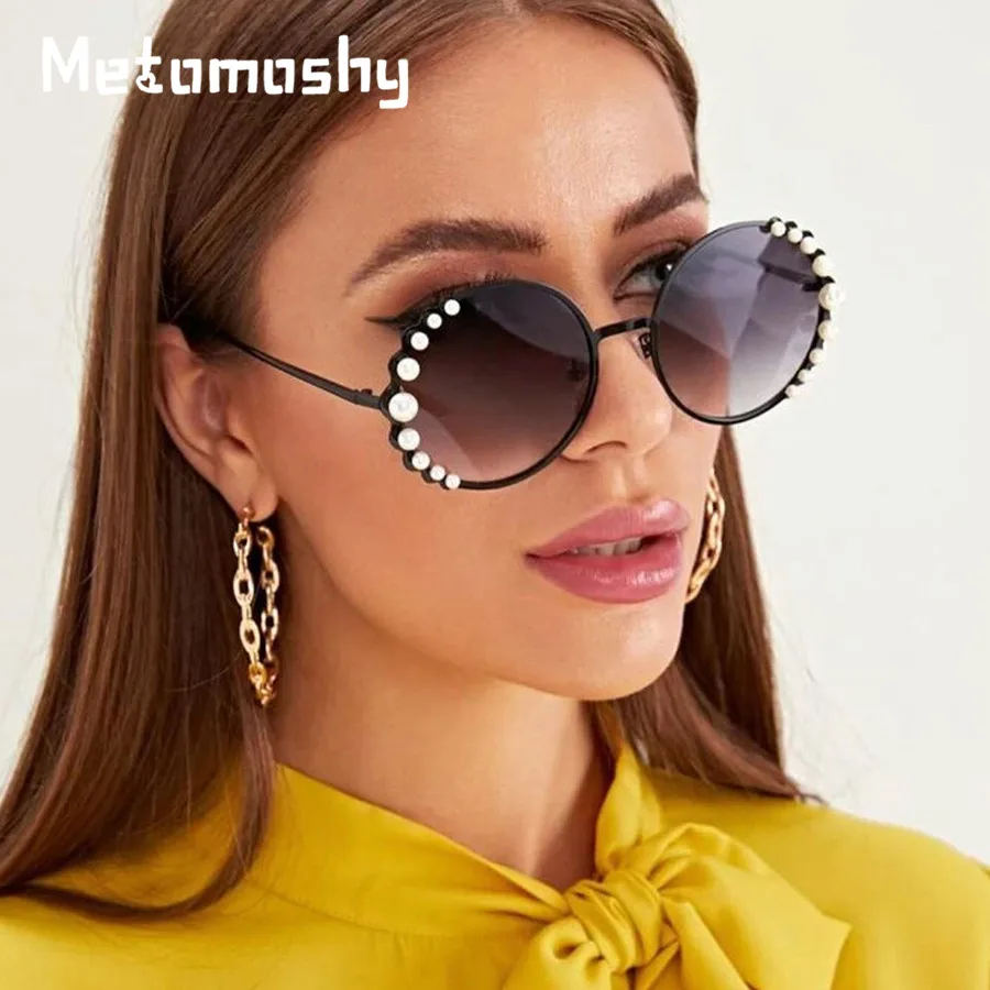 Occhiali da sole Vintage rotondi con perle donna 2020 Designer di marca Fashion Steampunk tonalità colorate UV400 Oculos occhiali da sole per donna