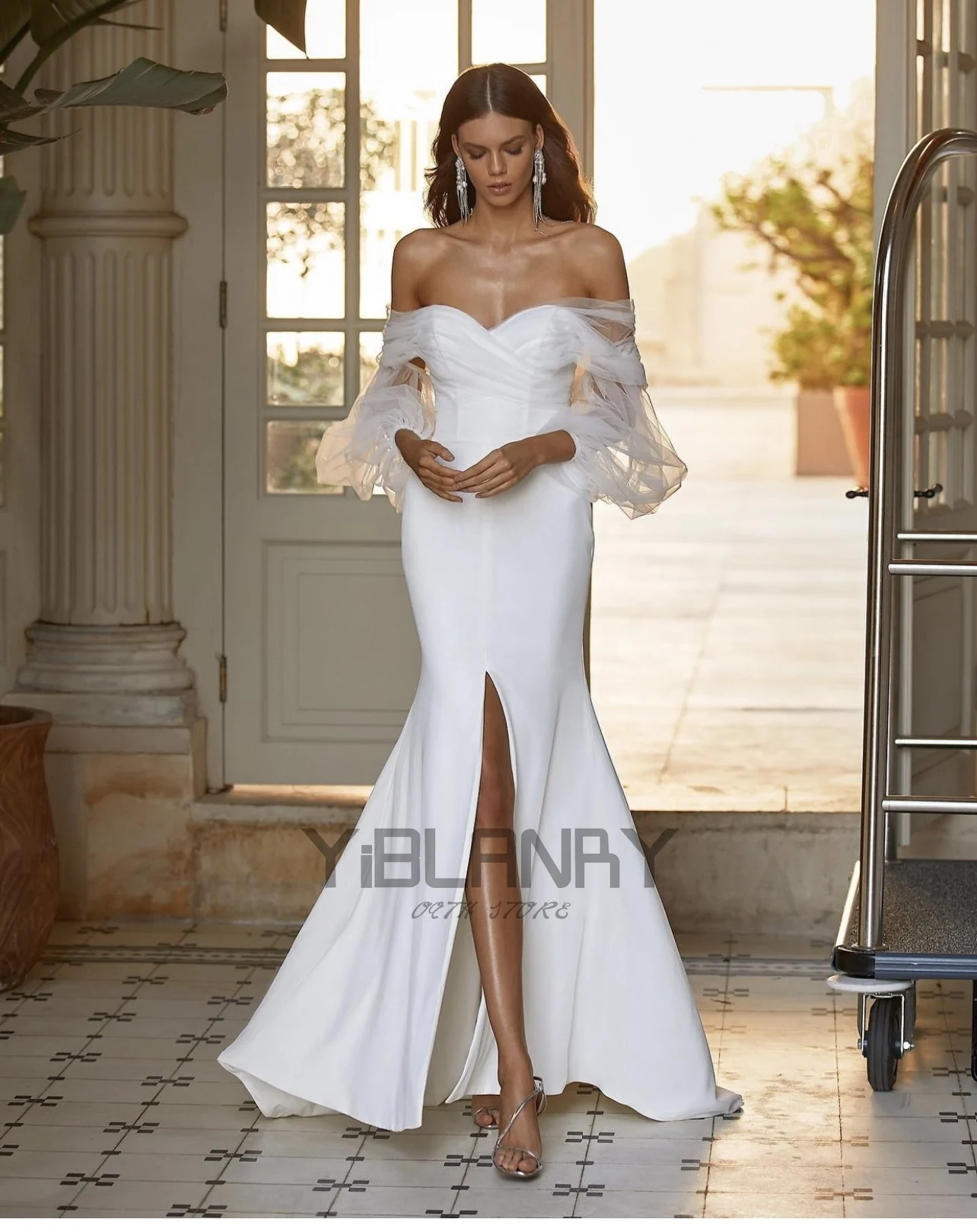 

YILIBERE Lace Wedding Dress Short Sleeve O-Neck Plus Size Luxury Lace Appliques Tulle Cathedral Train Robe Fluffy skirt