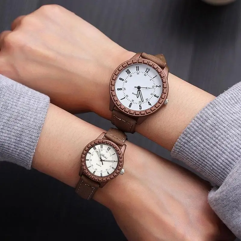 

2020 New Couple Watches Wood Grain Style Lightweight Bracelet Watches Men's And Women's Watches