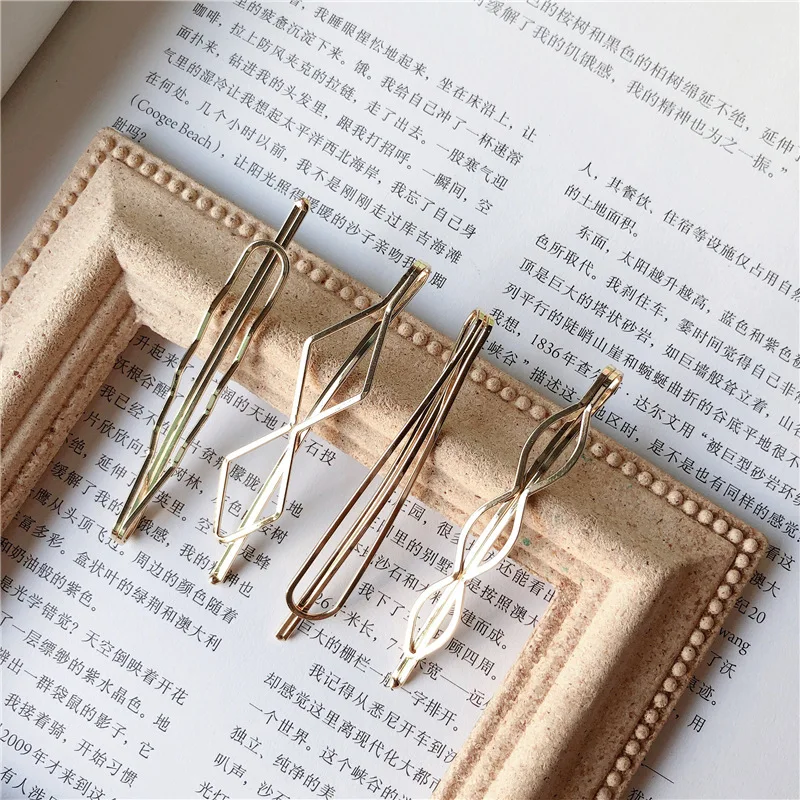 

New Ladies Popular Personality Korean Style Ins Super Fire Simple Metal Bangs One Word Side Clip