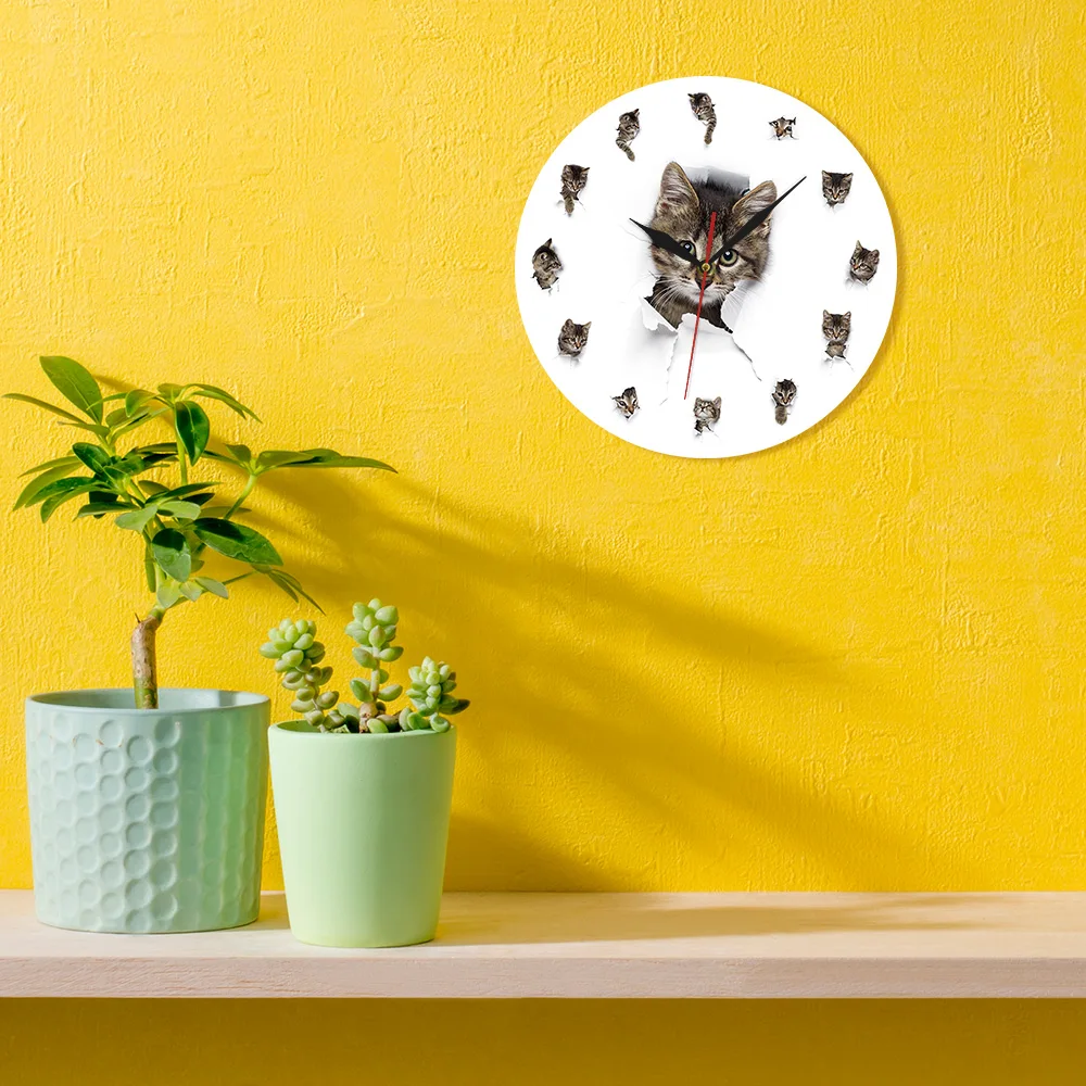 Милые Маленькие котята с отверстиями из бумаги акриловые настенные часы принтом