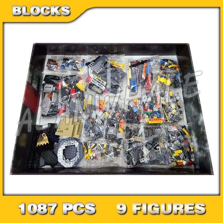 

1087pcs Super Fighter Heroes Bat Batcave Break In Duckmobile Boat Suit 10636 Model Building Blocks Toy Compatible With Bricks