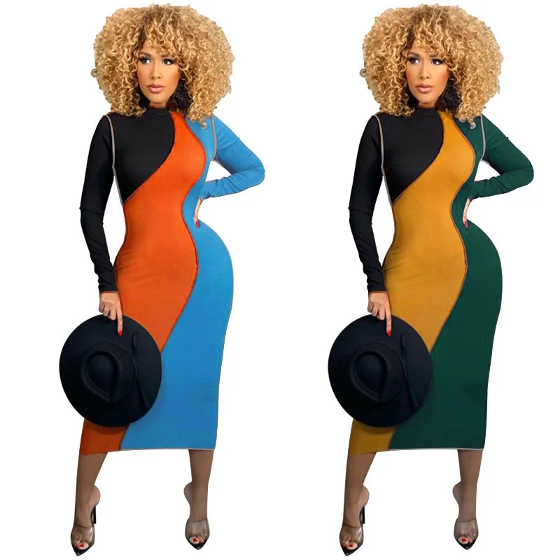 

Женское облегающее платье с длинным рукавом и круглым вырезом