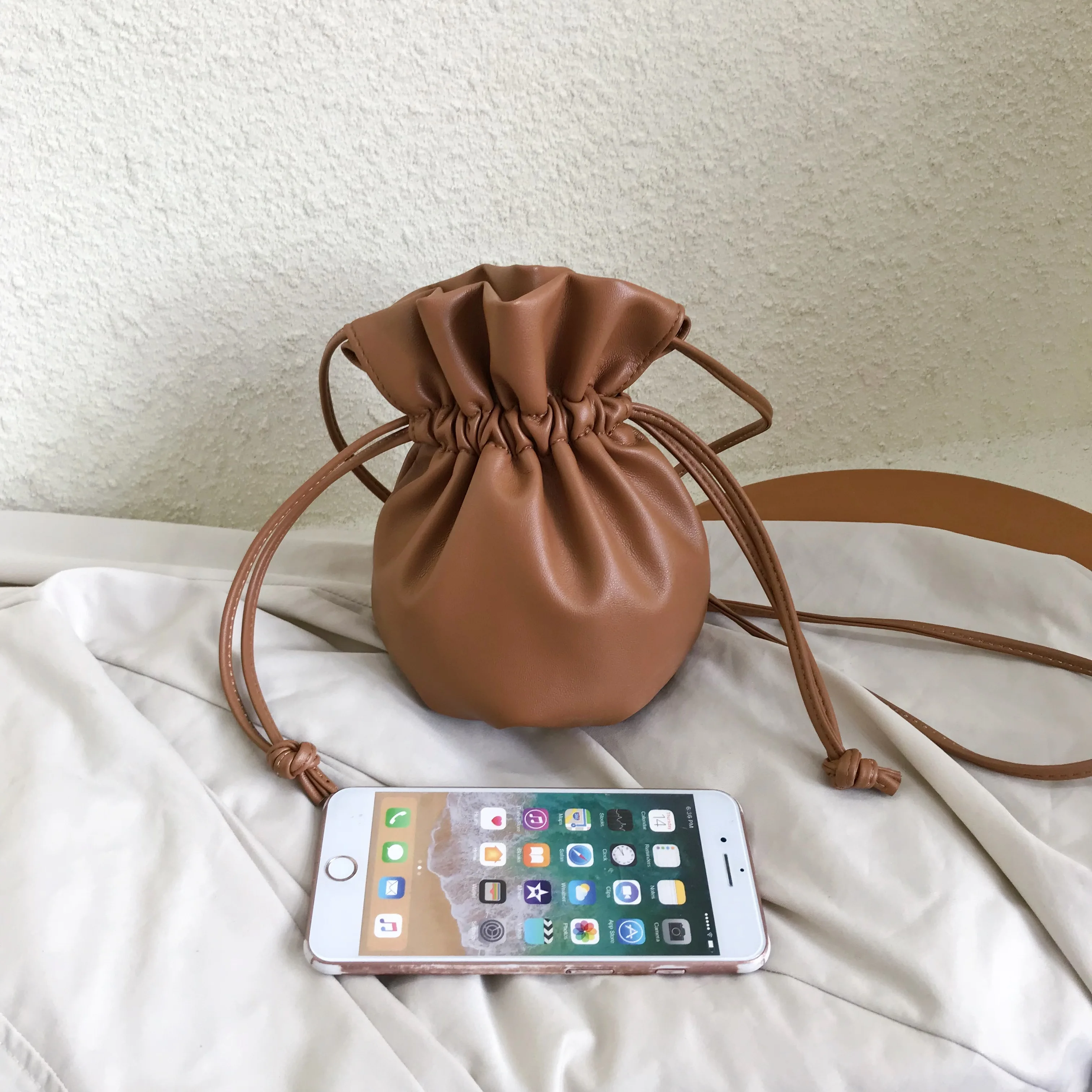 Модное ведро на шнурке Женский кошелек маленькая сумка-тоут с откидной крышкой